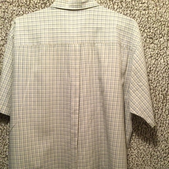 Arrow Short Sleeve Button Down Shirt - Picture 3 of 3
